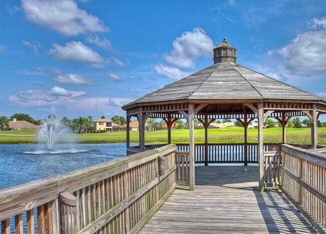Building Photo - 8365 Miramar Way