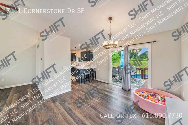 Building Photo - 7111 Cornerstone Dr SE