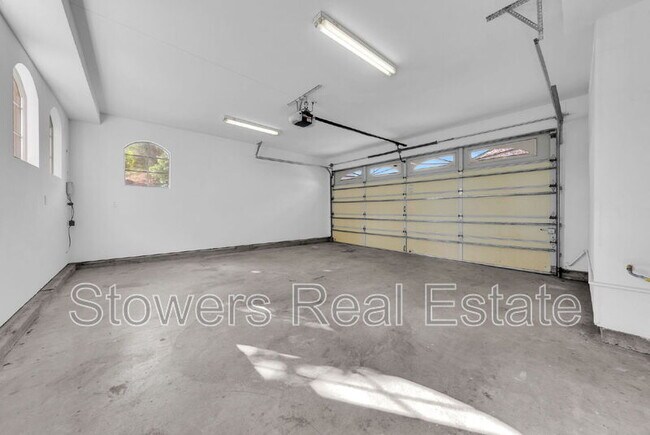 Building Photo - 6044 Claret Ct