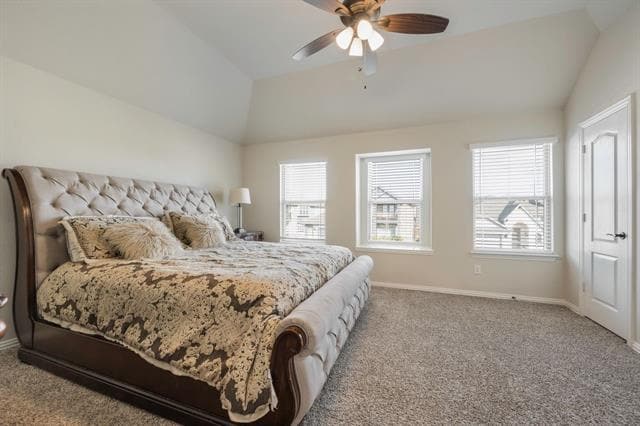 Building Photo - 335 Bluewood Dr