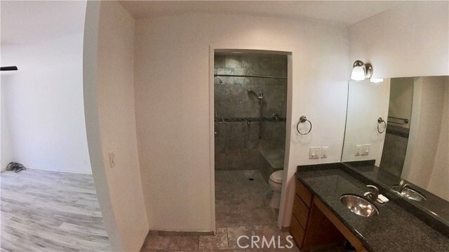 Building Photo - 1118 W Curie Ave