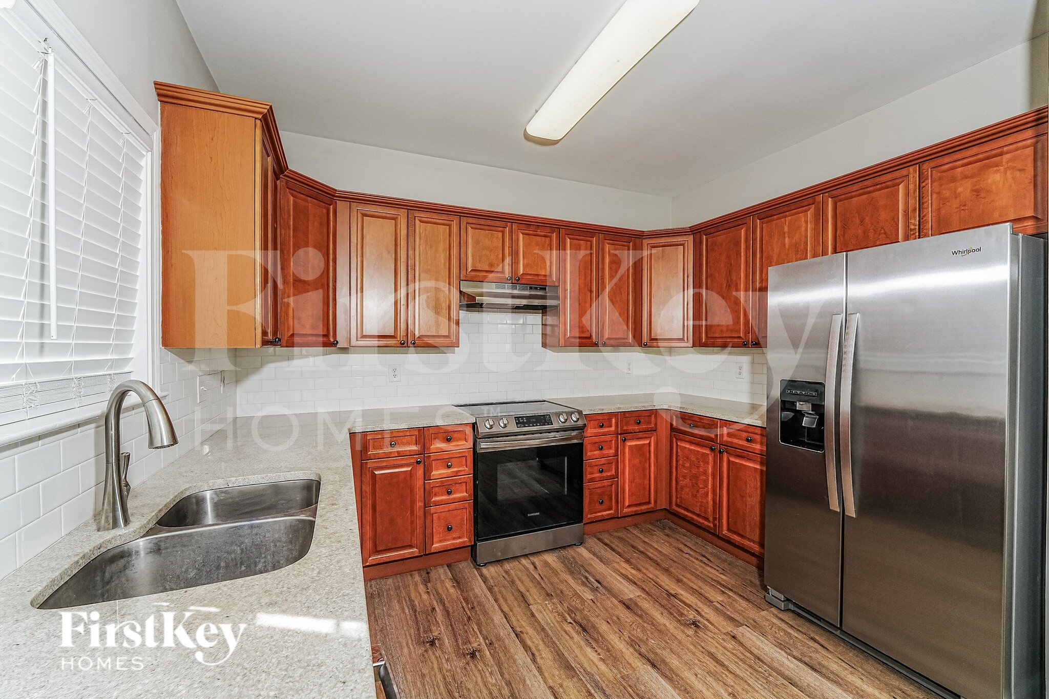 Building Photo - 535 Bentmoor Dr