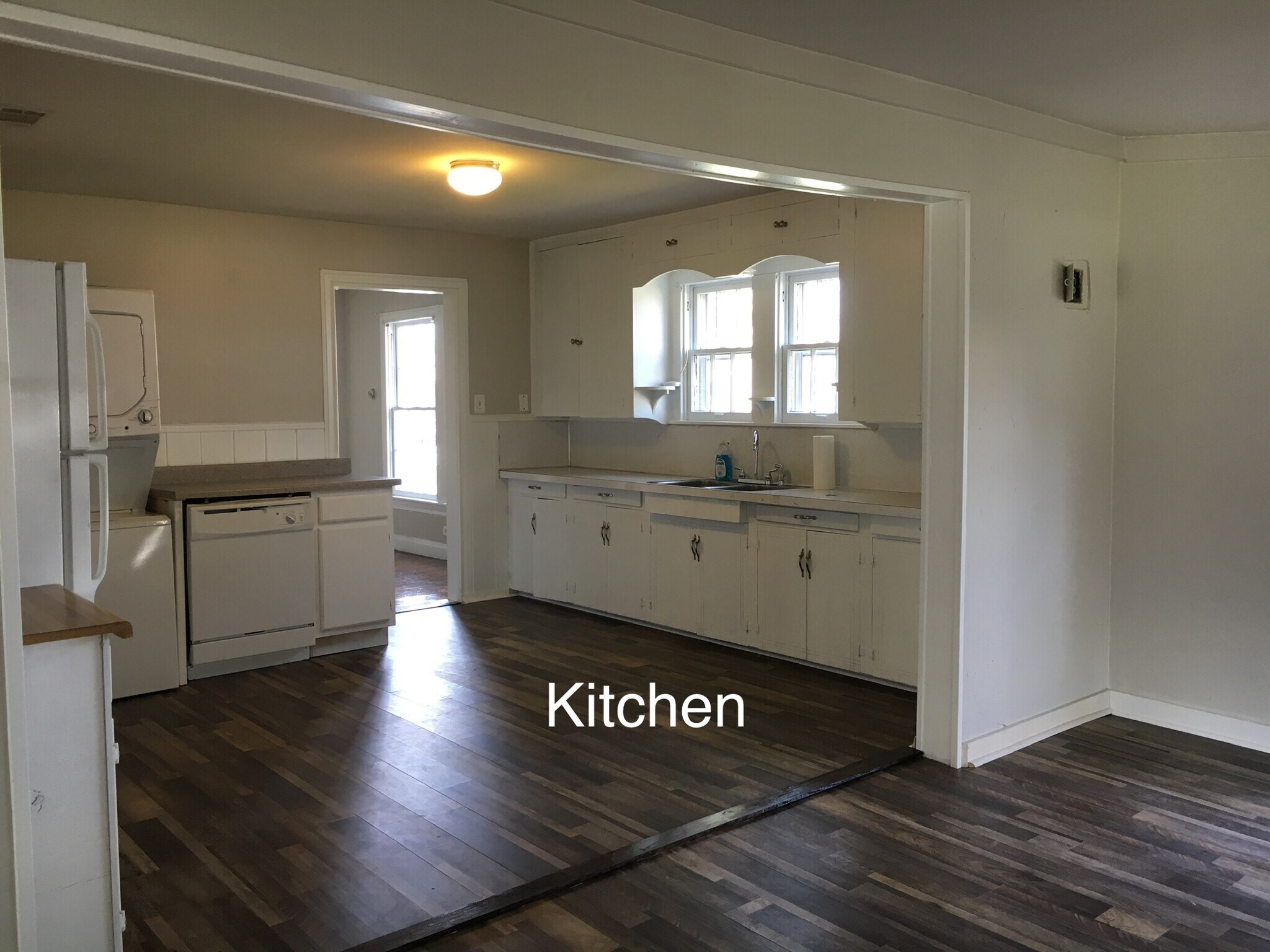 Building Photo - 1404 N Rockwall St