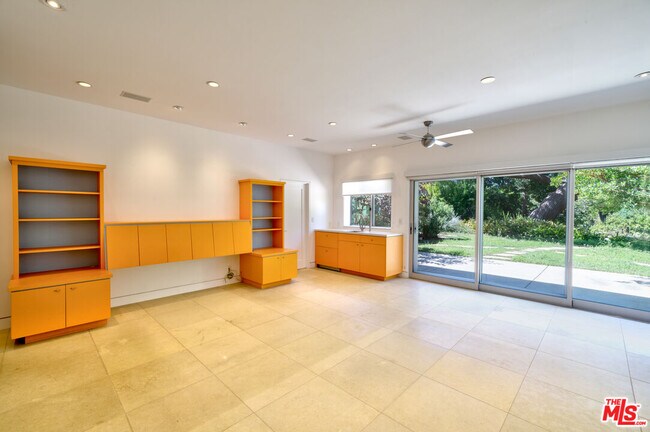 Building Photo - 6000 Philip Ave