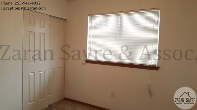 Building Photo - 109- Lovely home on Tacoma's Eastside!