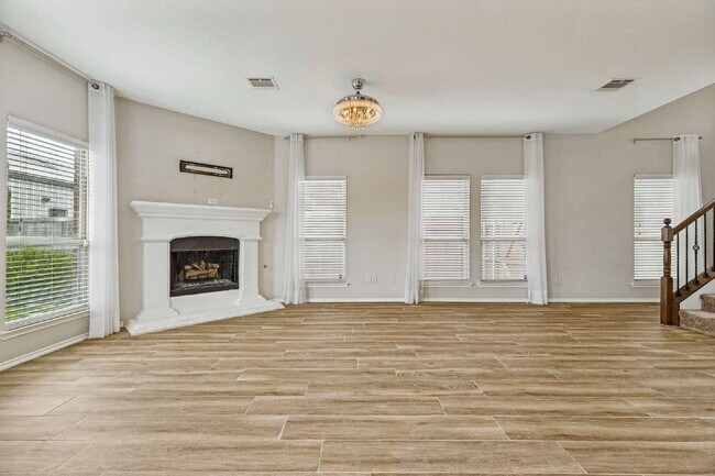 Building Photo - Modern Suburban Retreat in the Heart of McKinney