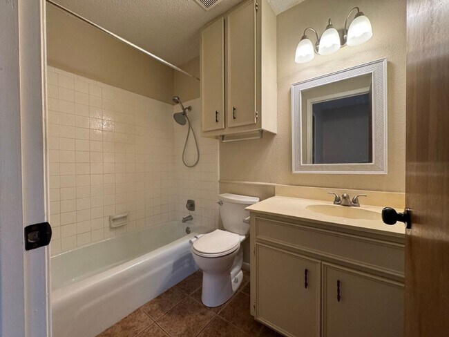 Building Photo - Available Now in Greenway Park!