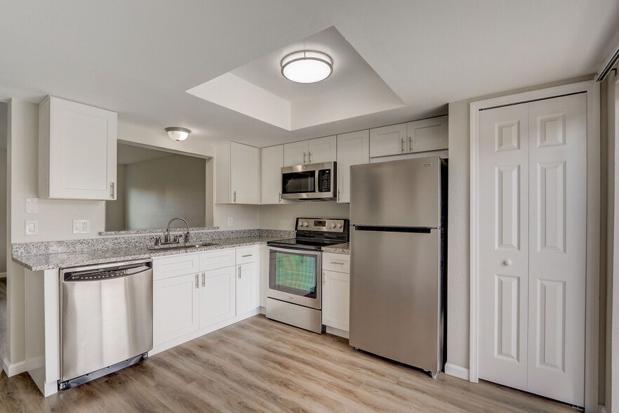 Building Photo - 12008 Pepperdine Pl