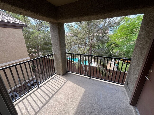 Building Photo - Beautiful 3Bed/2Bath/1Car Condo in Sky Pointe Community – Northwest Las Vegas!