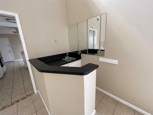 Building Photo - 1810 Mustang Springs Dr