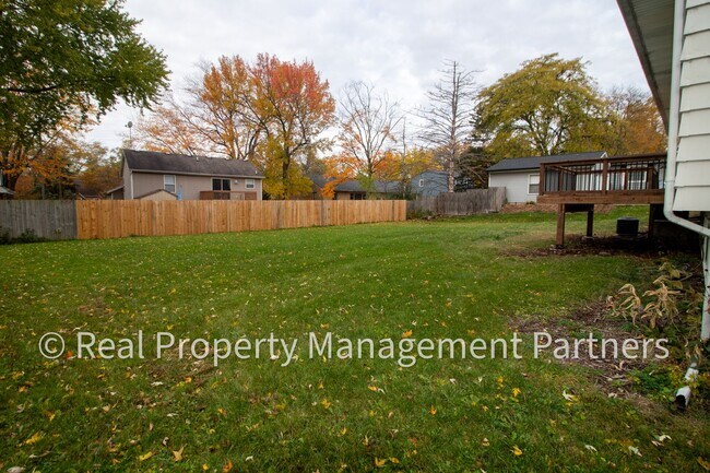 Building Photo - Fully Renovated 5 Bed, 2 Bath Home Near Breton Village