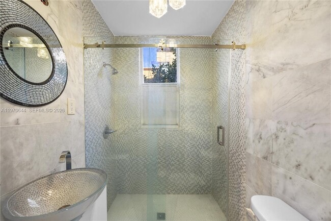 Building Photo - 4215 Sheridan Ave