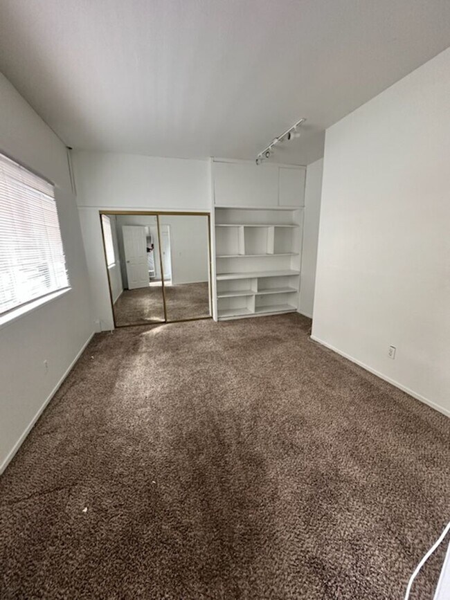 Building Photo - 2449 Ponderosa St