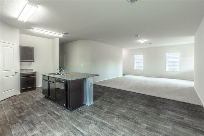 Building Photo - 15204 Kent Justin Dr