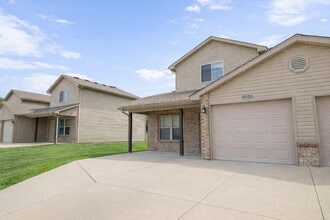 Building Photo - 4006 Snowy Owl Dr