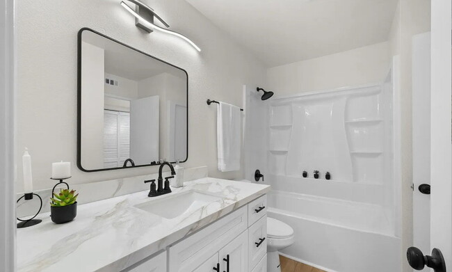 Building Photo - Remodeled and Spacious Normal Heights Gem!...