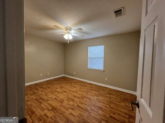 Building Photo - 517 Lake Jordan Blvd W