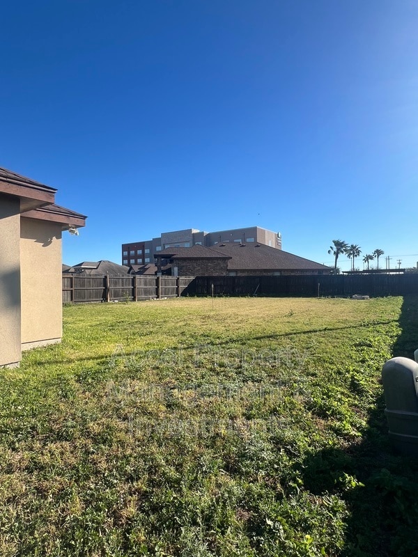 Building Photo - 312 Kika De La Garza St