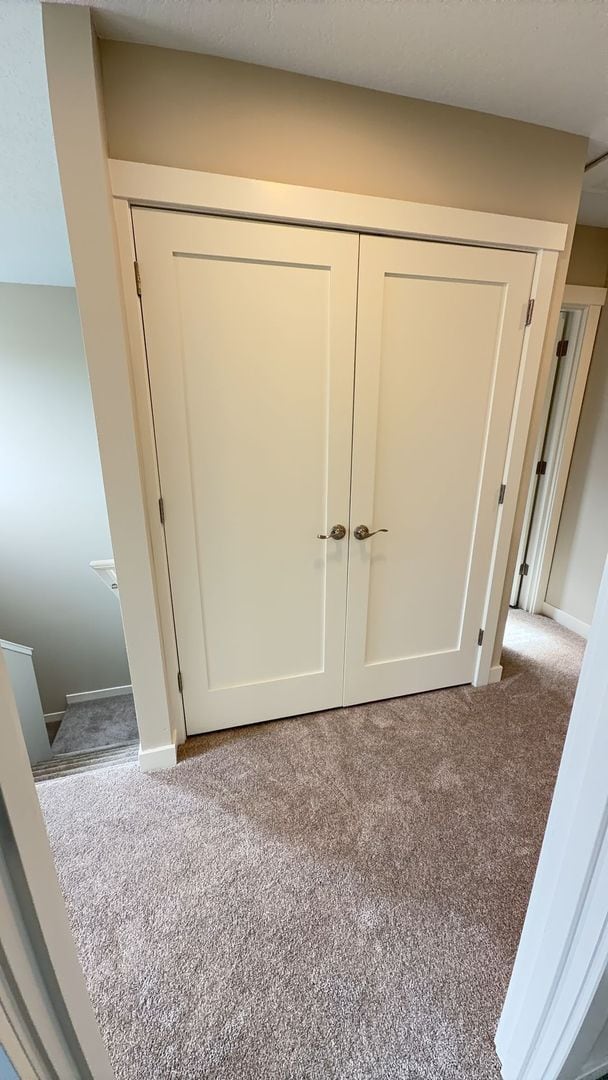 Building Photo - Chernishoff Seven Oak Luxury Duplex