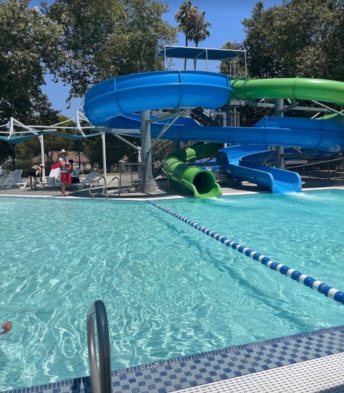 Building Photo - 406 N Fairview St