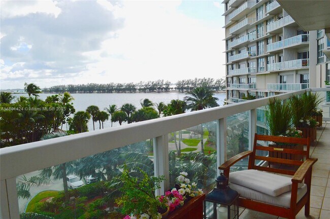 Primary Photo - 2451 Brickell Ave