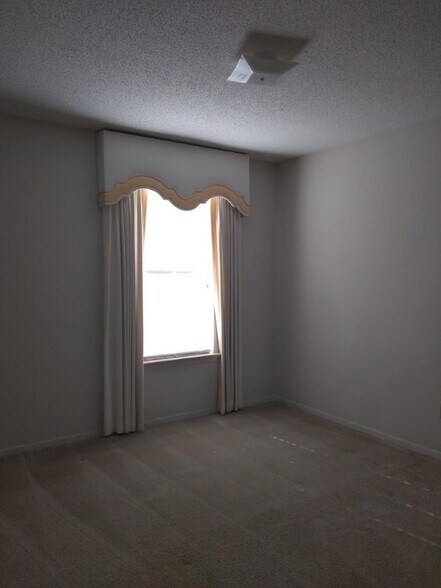 Building Photo - 1685 Beaver Trail Dr