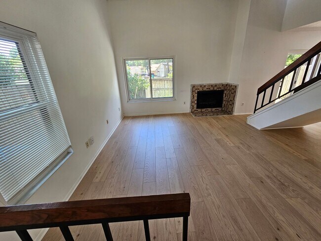 Building Photo - FABOULOUS 3 BEDROOM / 2.5 BATH / 2 CAR GARAGE HOME - WINTER SPRINGS (THE HIGHLANDS)