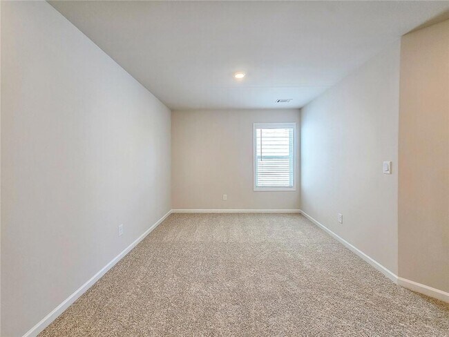 Building Photo - 3517 Iron Hearth Bnd