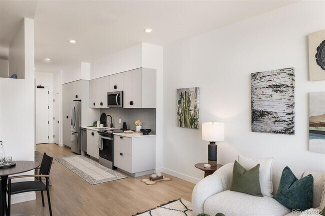 Building Photo - 1521 Hooker St