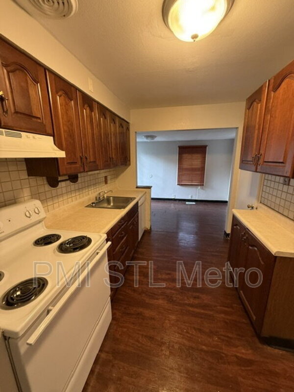 Building Photo - 1254 Roxton Dr