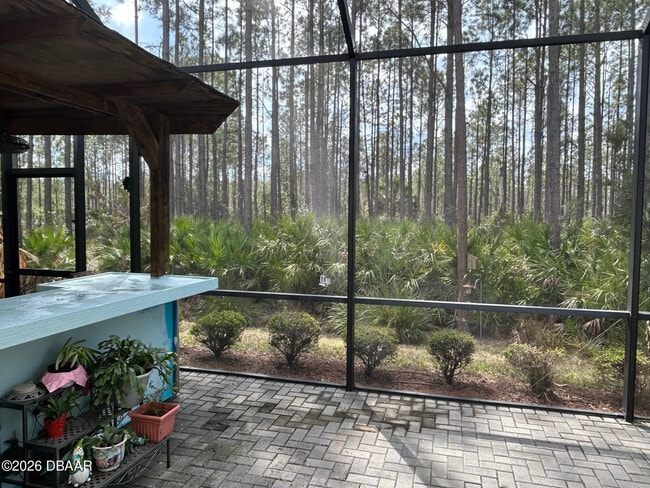 Building Photo - 402 Tiki Ter