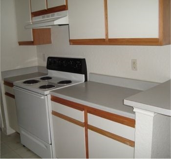 Kitchen - Falcon Pointe