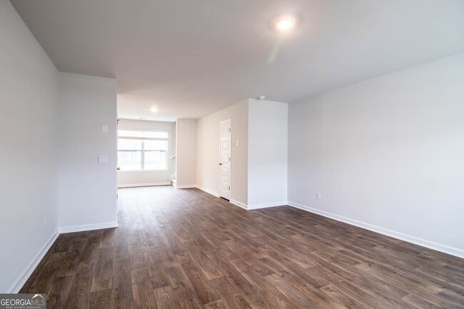 Building Photo - 495 Coconut Dr