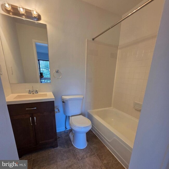 Building Photo - 11378 Laurelwalk Dr