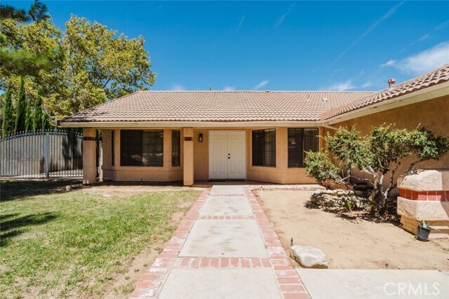 Building Photo - 4831 Cocina Ln