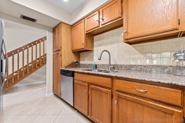 Building Photo - 2987 Bent Pine Dr