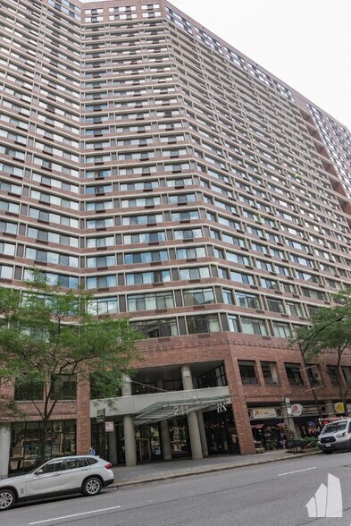 Building Photo - 211 E Ohio St