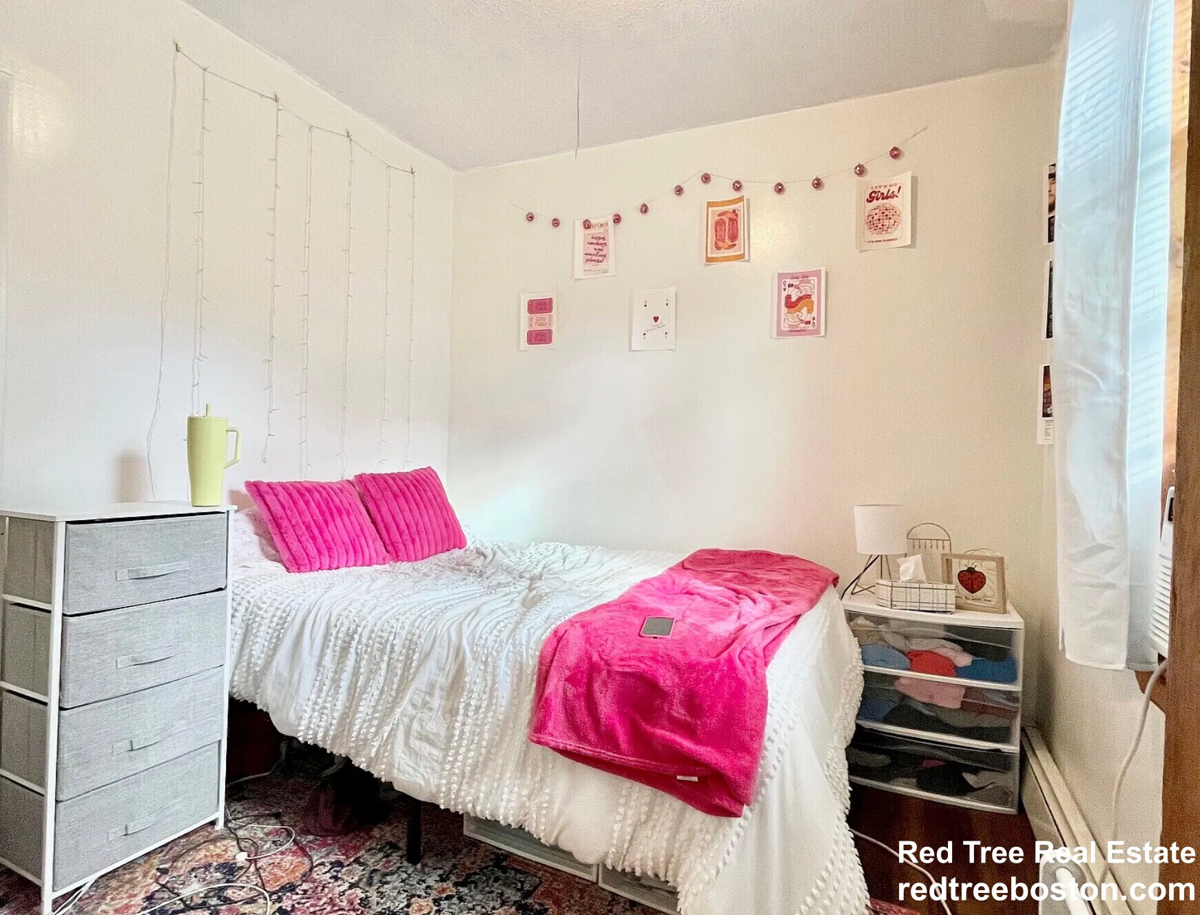 Building Photo - 203 Hillside St