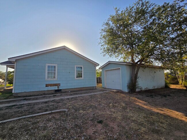 Building Photo - 2904 Baylor St