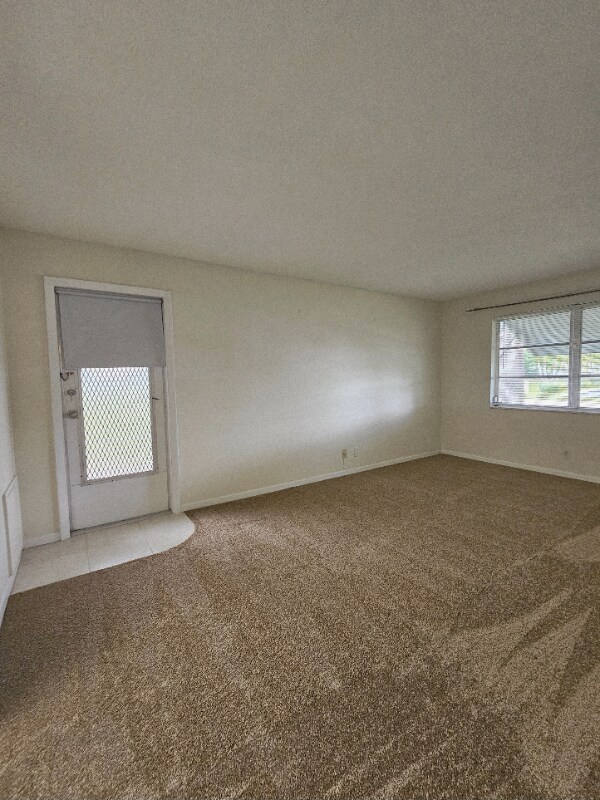 Building Photo - 277 W High Point Ct