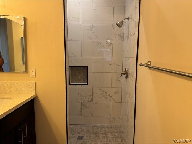 Building Photo - 5079 S Jacaranda Pl