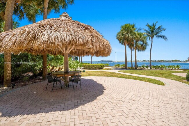 Building Photo - 2451 Brickell Bay Dr