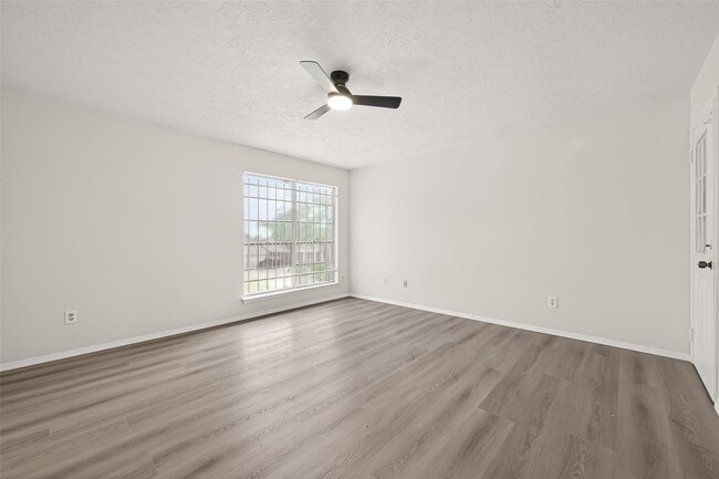 Building Photo - 710 Beechbend Dr