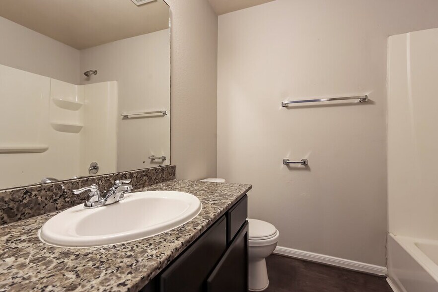 Building Photo - 3355 Allington Ct