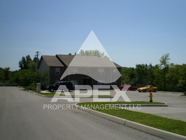 Building Photo - MOVE-IN SPECIAL,NO RENT TIL APRIL 1ST! - AVALON APARTMENT HOMES---NICE 3BD - 1BA Apartment off To...