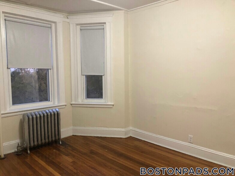 Building Photo - 1175 Boylston St