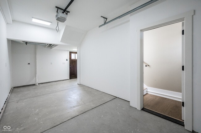 Building Photo - 1330 Fletcher Ave