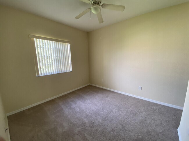 Building Photo - 337 Port Pleasant Dr