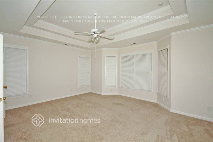 Building Photo - 4043 Ashland Cir