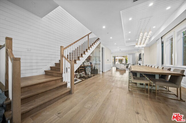 Building Photo - 12345 Huston St